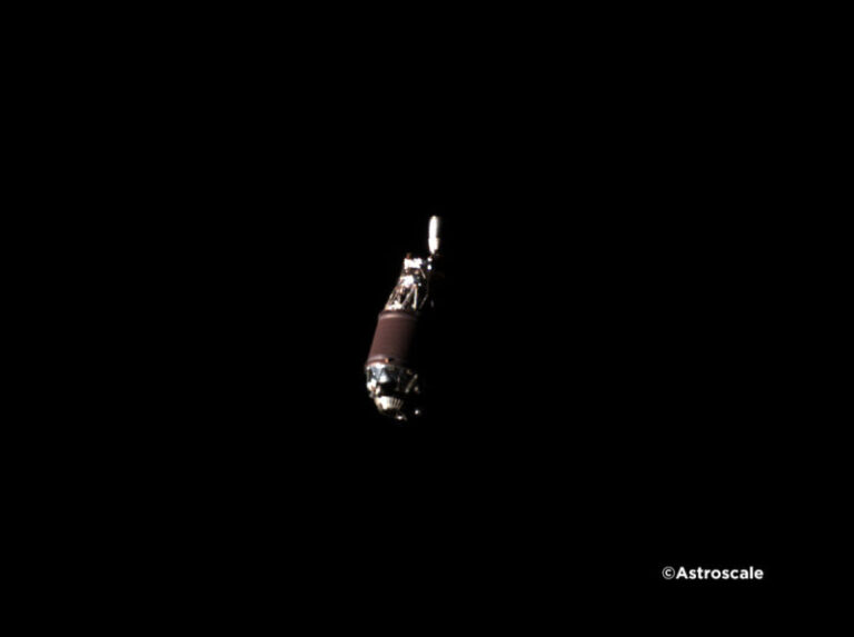 Space Debris Image Taken by Astroscales ADRAS J 800x597