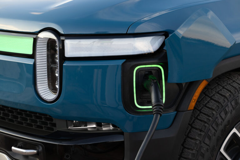 2022 rivian r1s 10