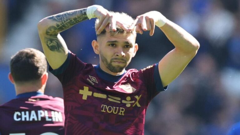 skysports premier league julio enciso 6904766
