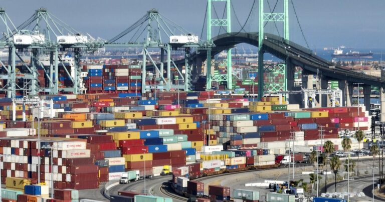 urlhttps3A2F2Fcalifornia times brightspot.s3.amazonaws.com2Fc32Fe92Ff2f078444eddb31cb8f44173d6782F1177923 me port of la 3 ajs